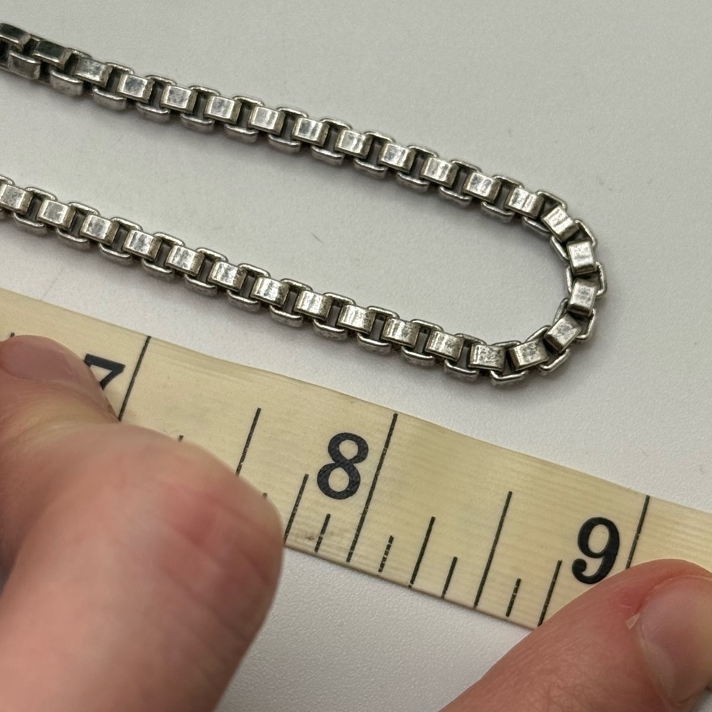 Tiffany & Co. Unisex Sterling Silver Venetian Box Chain Necklace - Picture 8 of 9